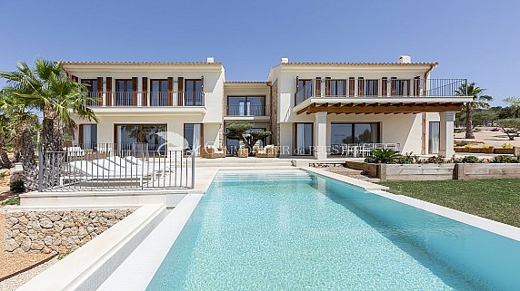 [G. Immobilier de Prestige] Espagne, Majorque, une superbe Villa avec piscine 