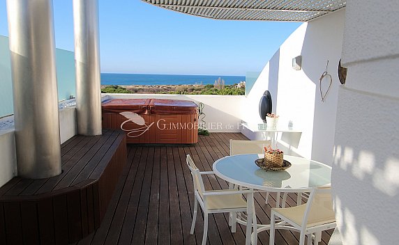 [G. Immobilier de Prestige] Portugal, Algarve, Faro, un appartement de luxe vue mer