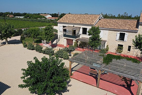 [G. Immobilier de Prestige] Superbe mas en campagne avec piscine privative