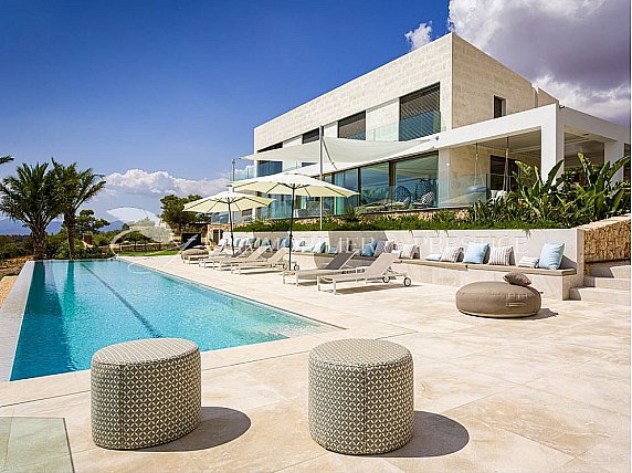 [G. Immobilier de Prestige] Espagne, une villa vue mer avec piscine