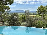 [G. Immobilier de Prestige] In St-Hippolyte-le-Graveyron, a villa with a dominant view